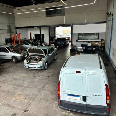 Box Rm - Oficina Mecânica de Automóveis 